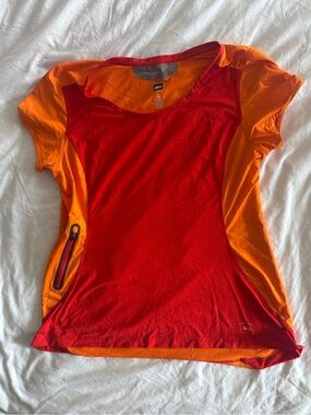 REI Women's Red and Orange Short Sleeve Performance Tee